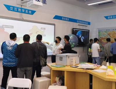 中教啟星閃耀第三屆河南教育裝備展，教學模型與教具引領創(chuàng)新實踐